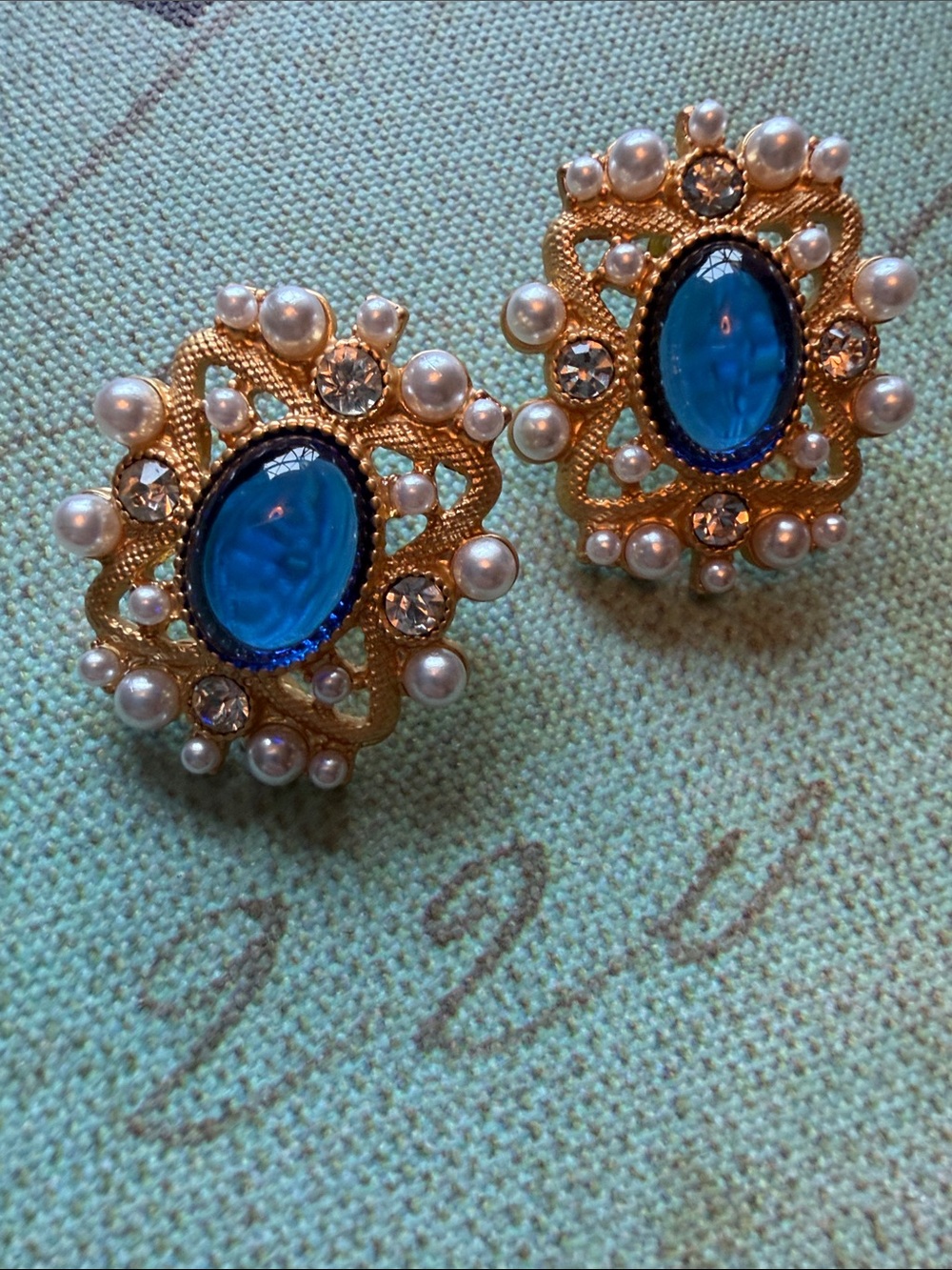 Vtg. Coro Gold-Tone Blue Cabochon Pearl Accent Original Pierced Earrings